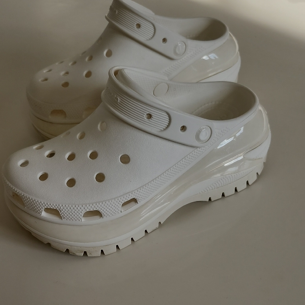 Platform Crocs - image 4